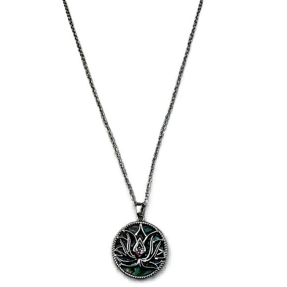 NEW Silver Abalone Shell Lotus Flower Round Pendant Necklace Womens - Picture 5 of 15